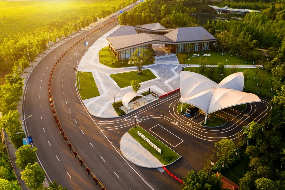 1625706819623632.jpg 640.webp (4).jpg