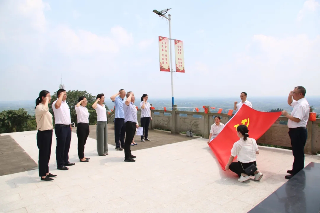 1626743864802210.jpg 640.webp (16).jpg