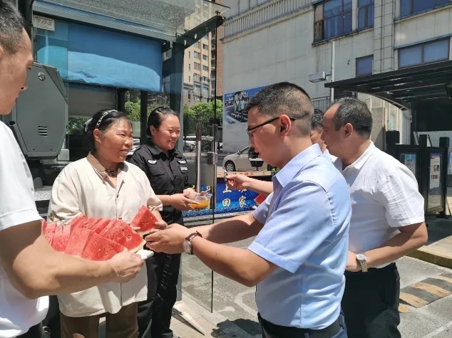 1628125219676896.jpg 640.webp.jpg