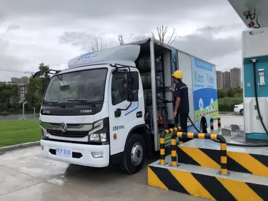 1630372046715672.jpg 640.webp (1).jpg