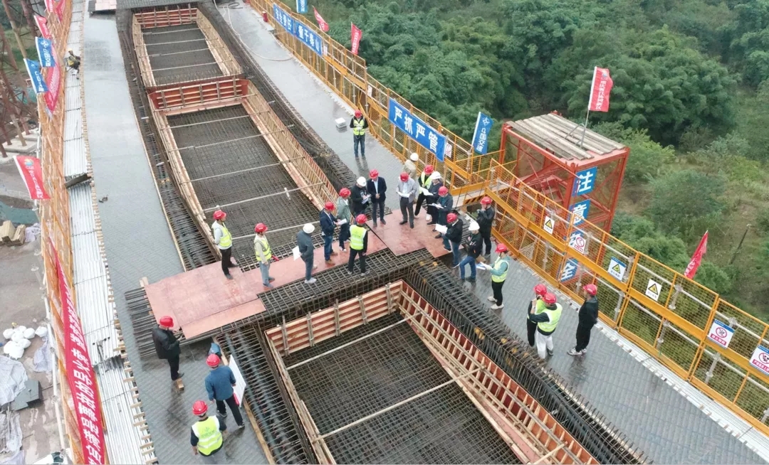 1635471034540744.jpg 640.webp (9).jpg