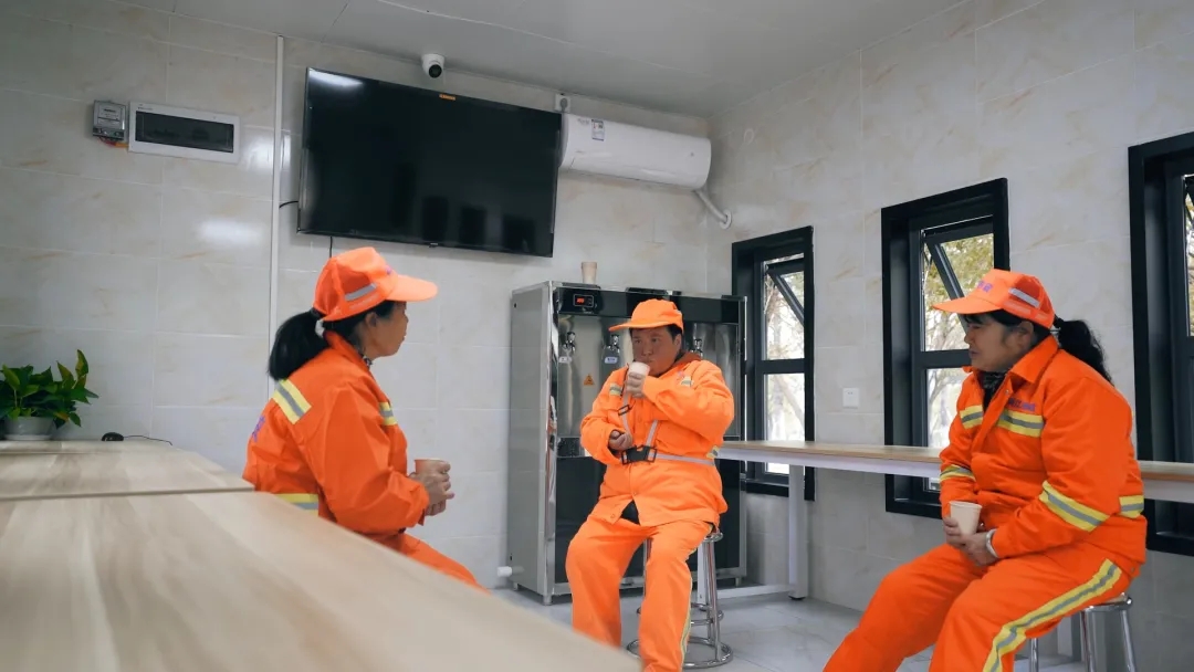 1640916810444581.jpg 640.webp (17).jpg