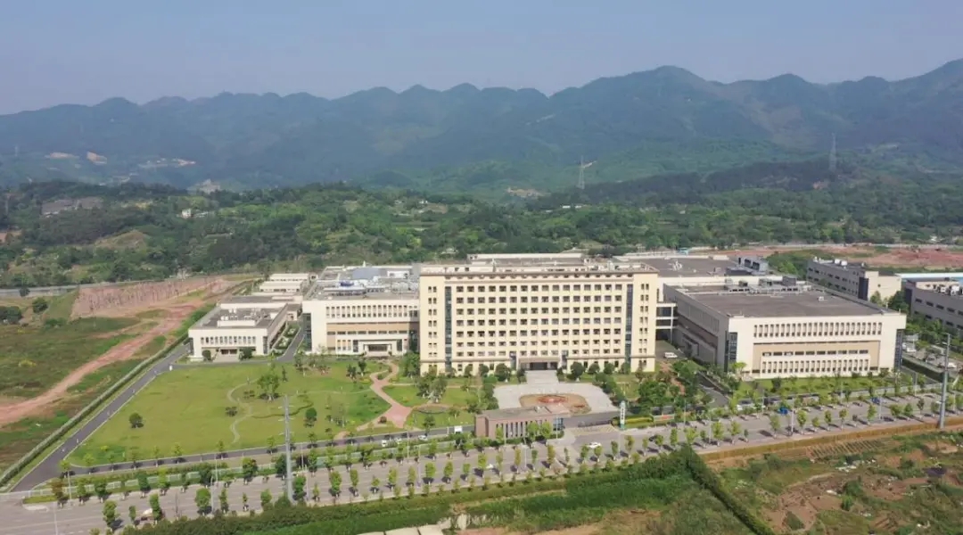 1642036829648057.jpg 640.webp (6).jpg