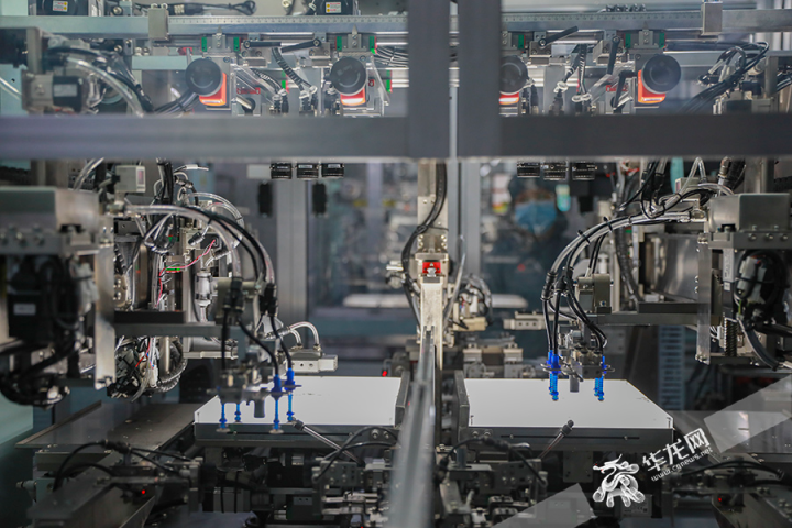 1689672335835110.png 640 (1).png