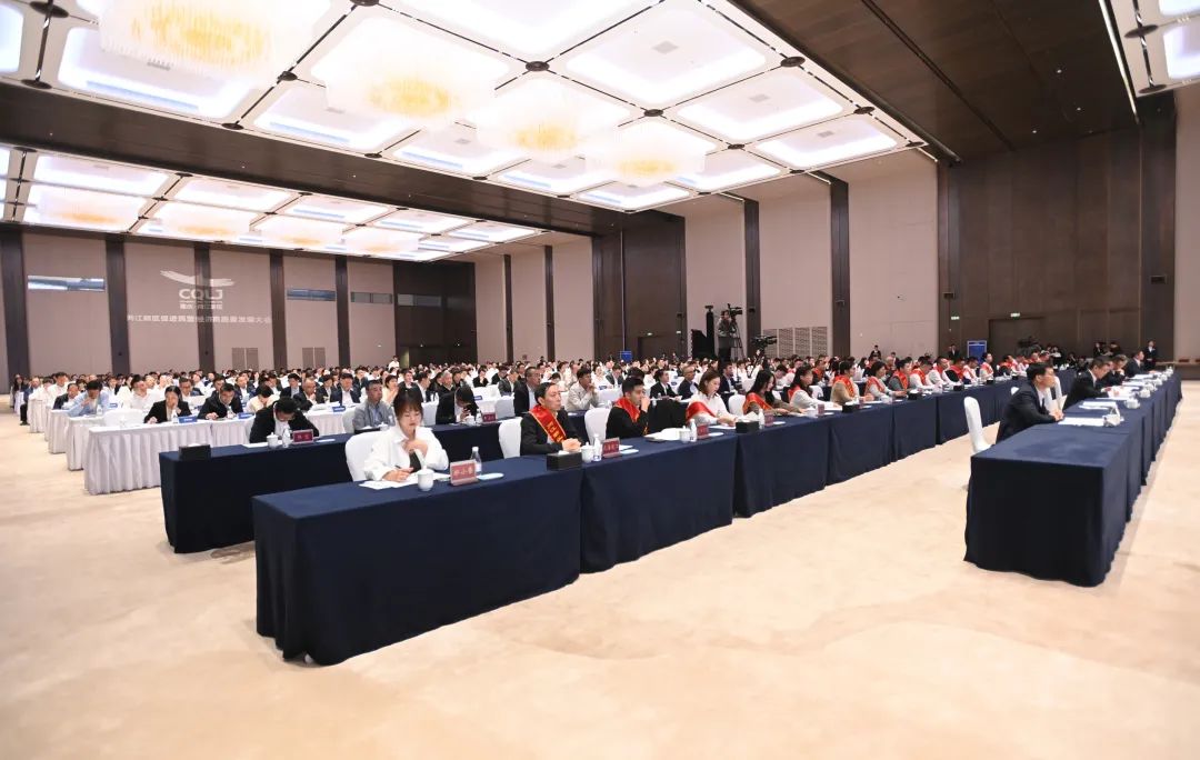 1697074212591569.jpg 640.jpg