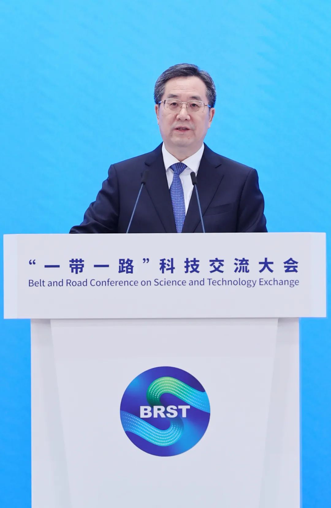 1699405795203805.jpg 640.jpg