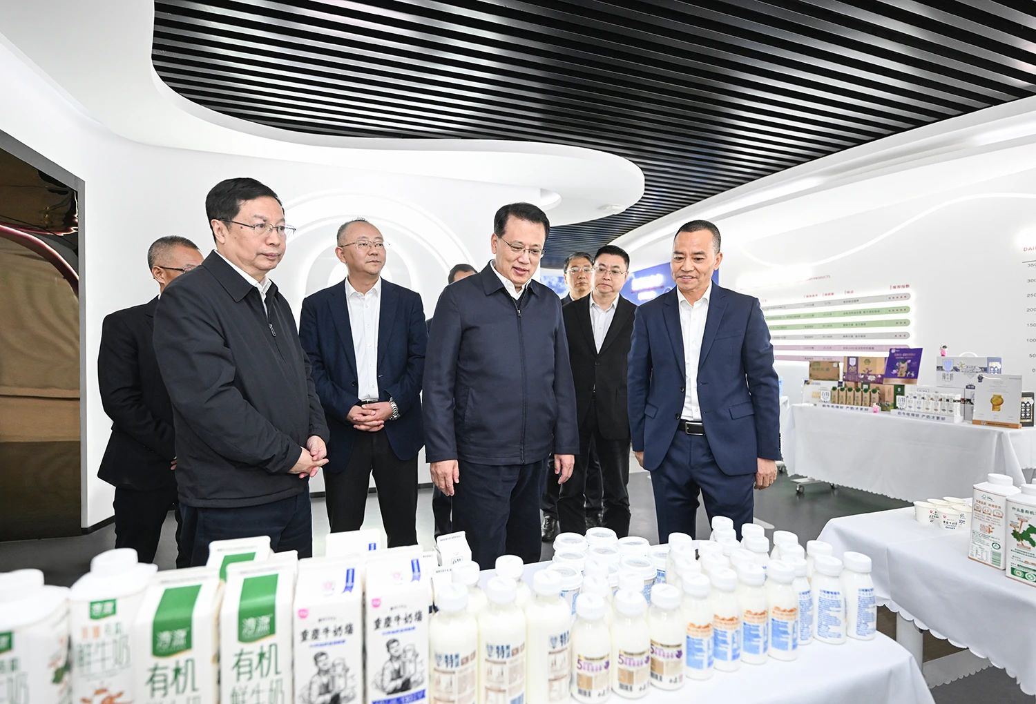 1732842999853336.jpg 1.jpg