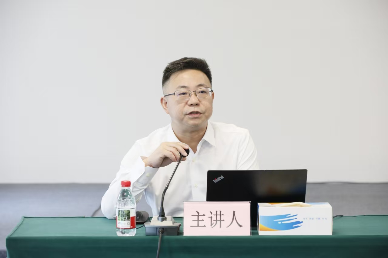 1752455606833728.jpg 92960a7f0f531d3b01fd8a23ac91814.jpg